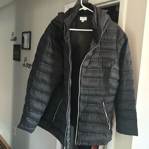 Time and Tru women’s black puffer jacket
